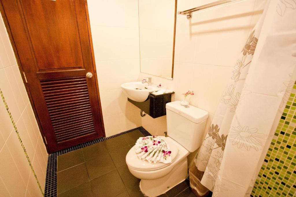 The Chambre Patong Room photo