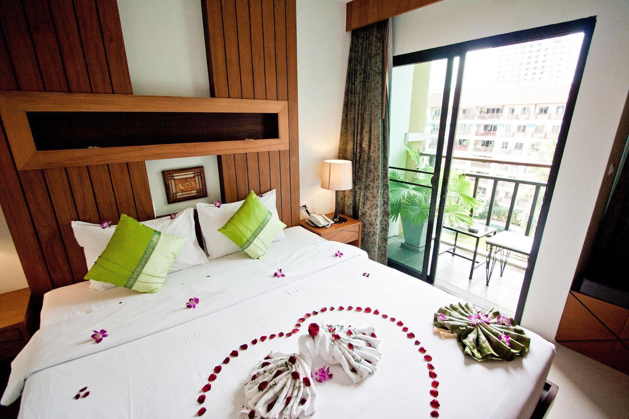 The Chambre Patong Exterior photo